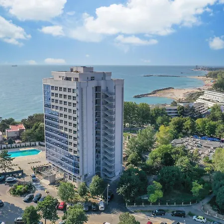 Panoramic Sea View *